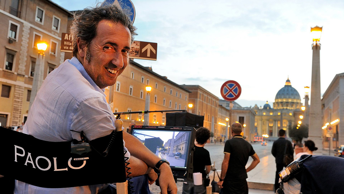 Paolo Sorrentino při natáčení seriálu Mladý papež