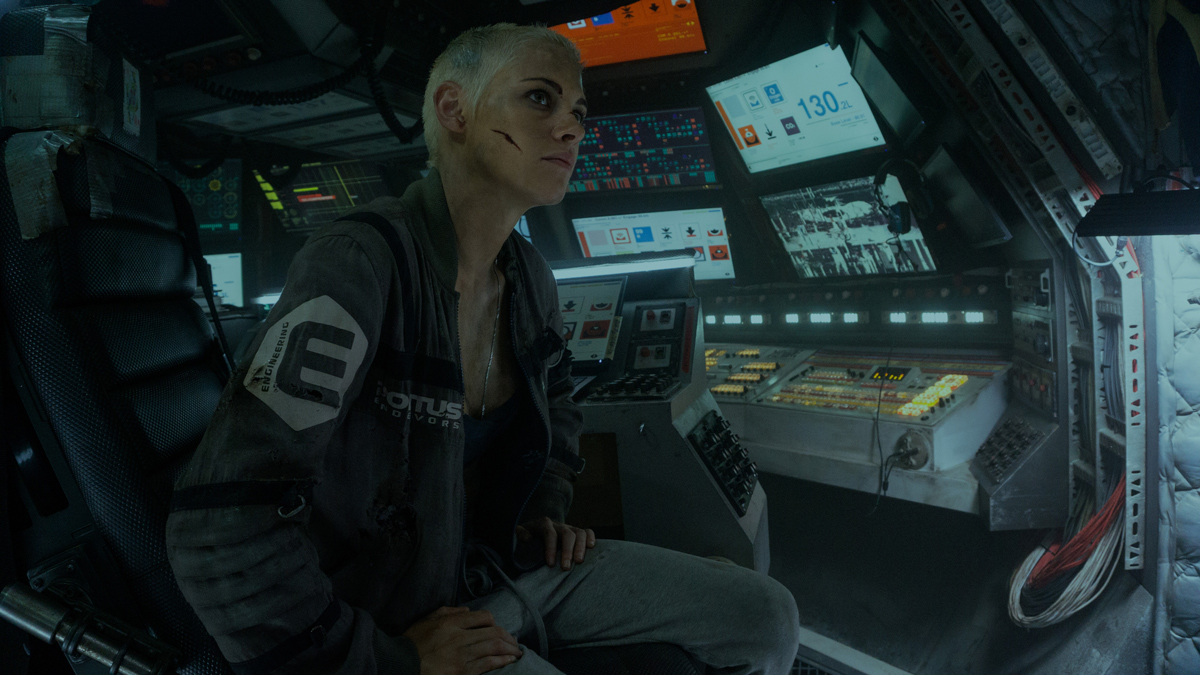 Herečka Kristen Stewartová v kabině ponorky
