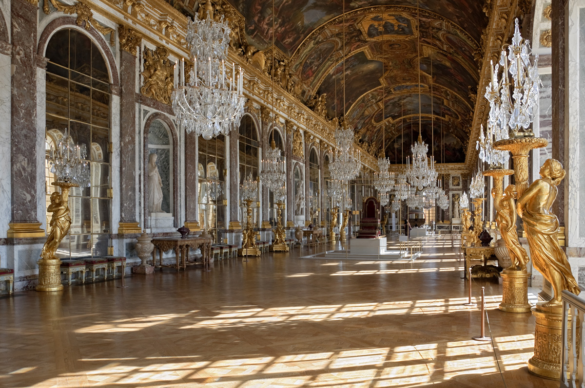 Zrcadlová galerie ve Versailles