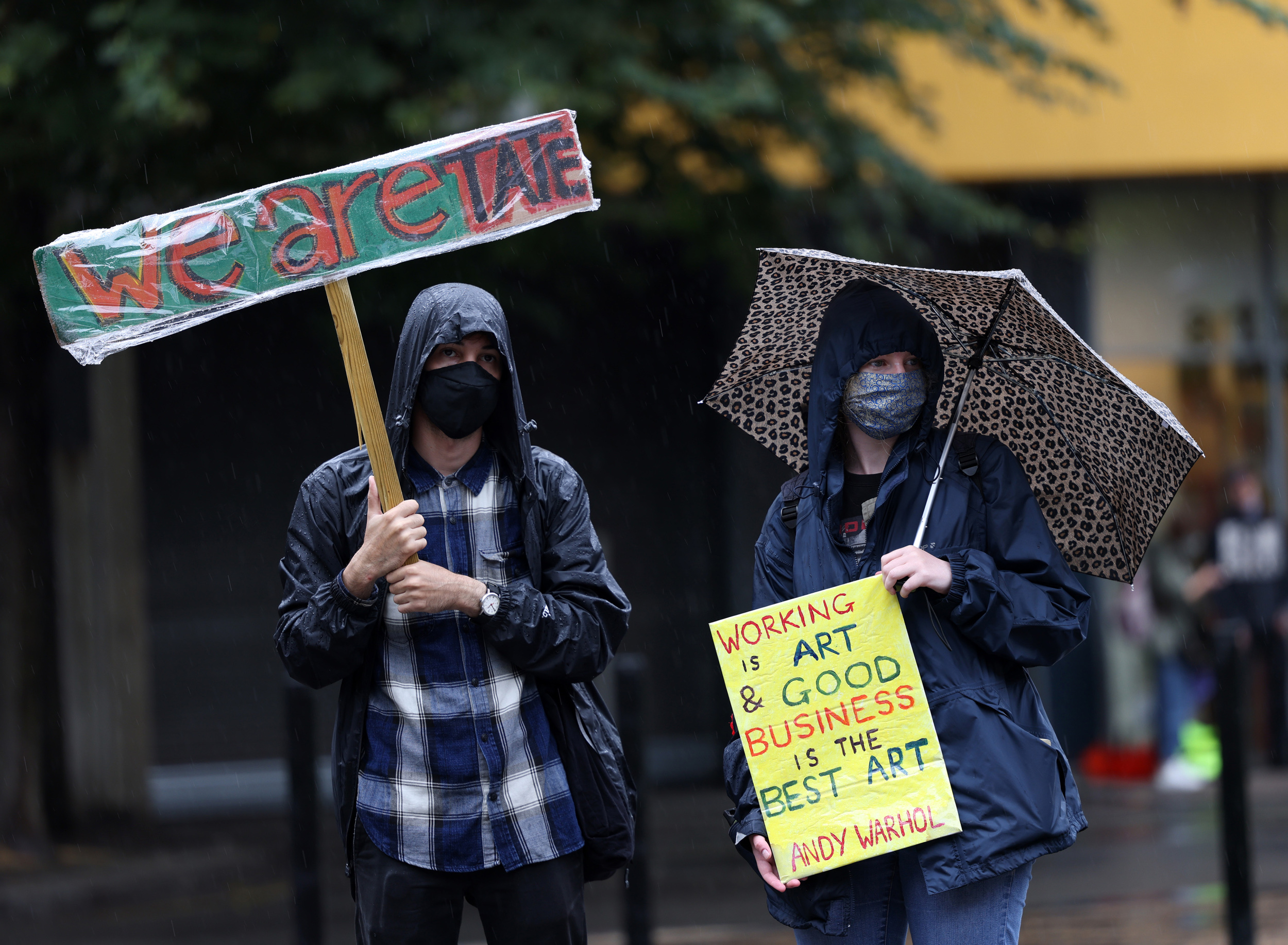 Zaměstnanci londýnské Tate Modern protestují