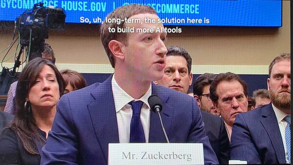 Mark Zuckerberg na tiskové konferenci