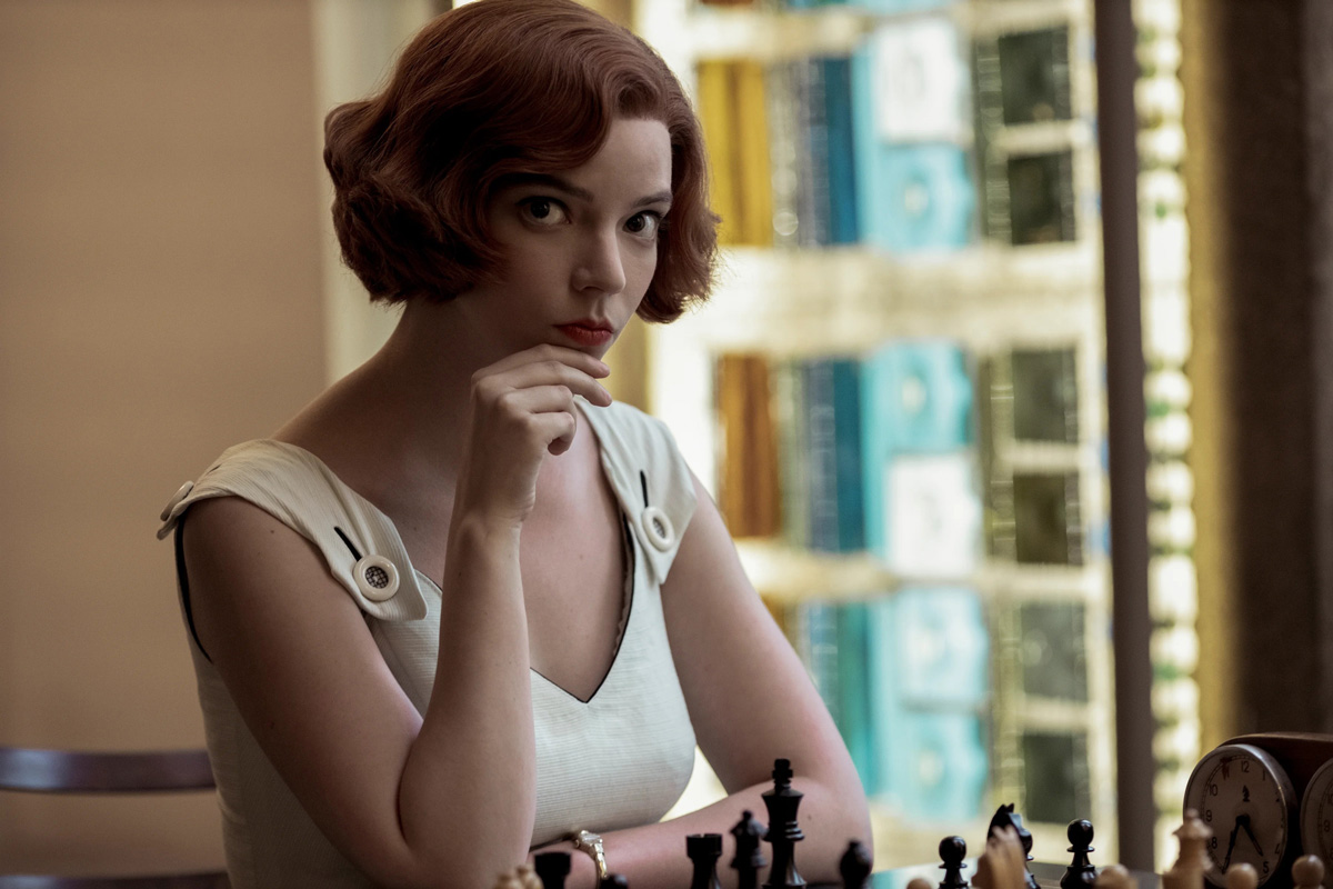 žena u šachovnice