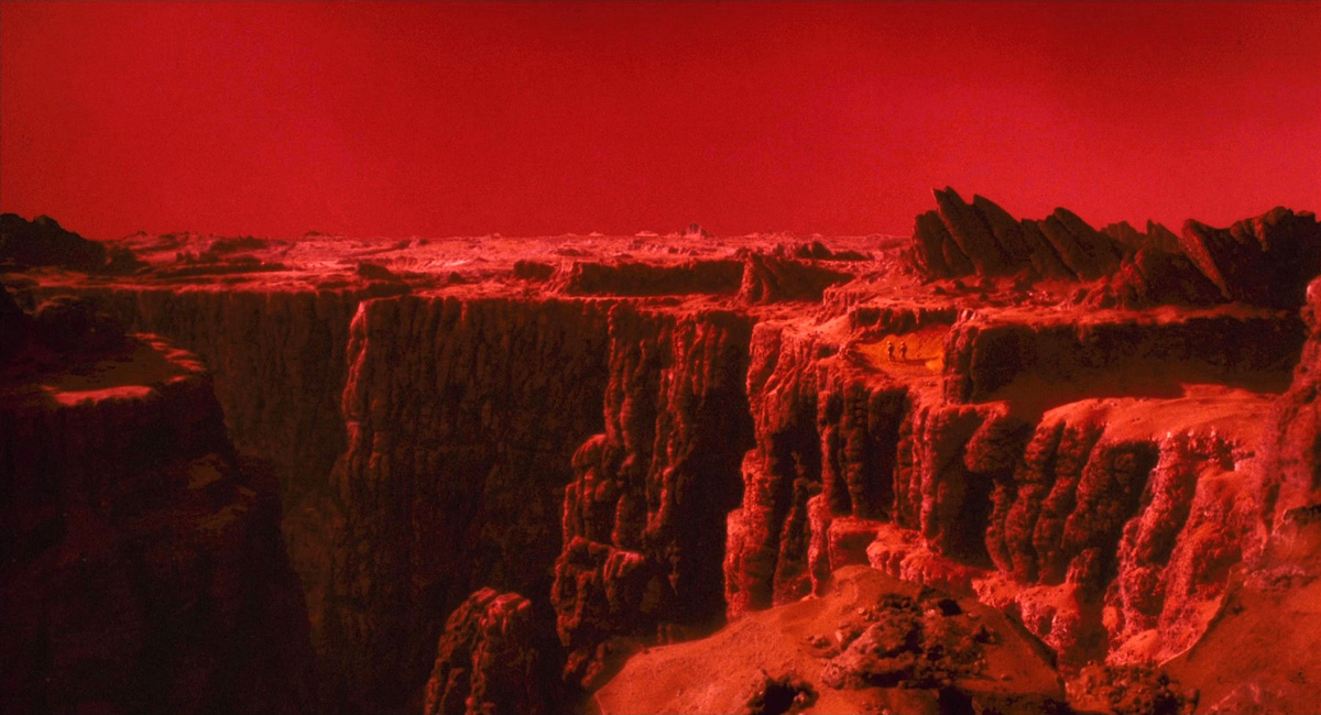 zvrásněný povrch rudé planety