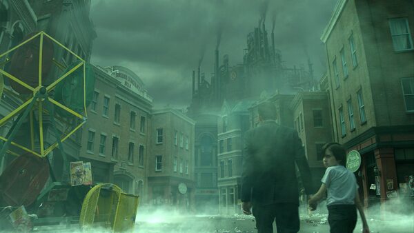 muž a chlapec kráčejí zničeným městem, postapokalyptický záběr