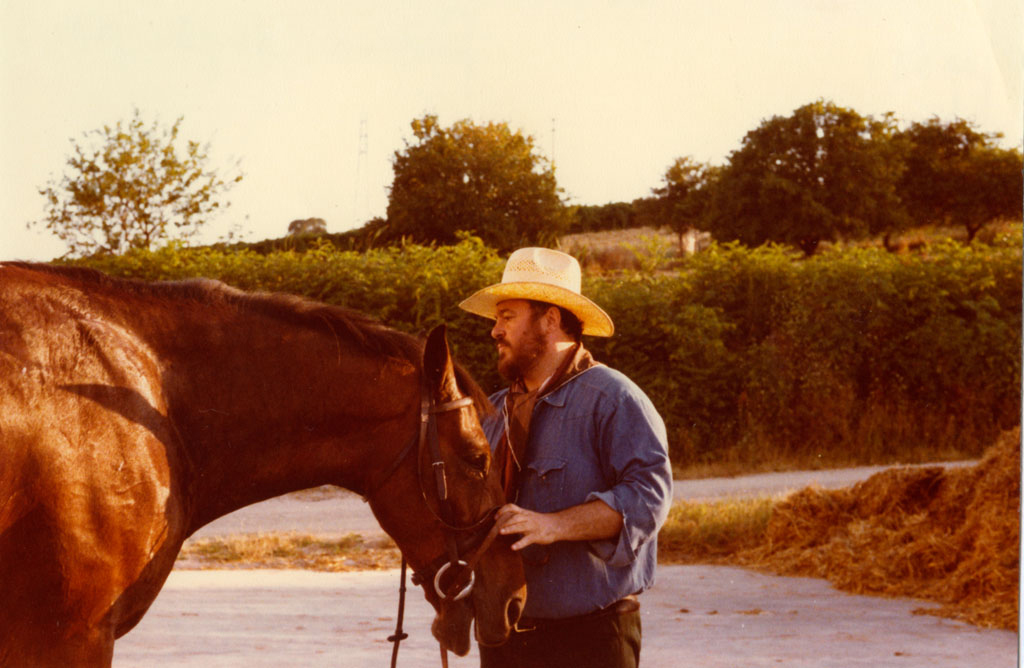 Luciano Pavarotti a kůň