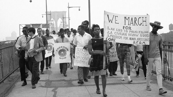 Protestní pochod proti zastřelení černocha policistou v brooklynské části Bedford Stuyvesant, červenec 1965