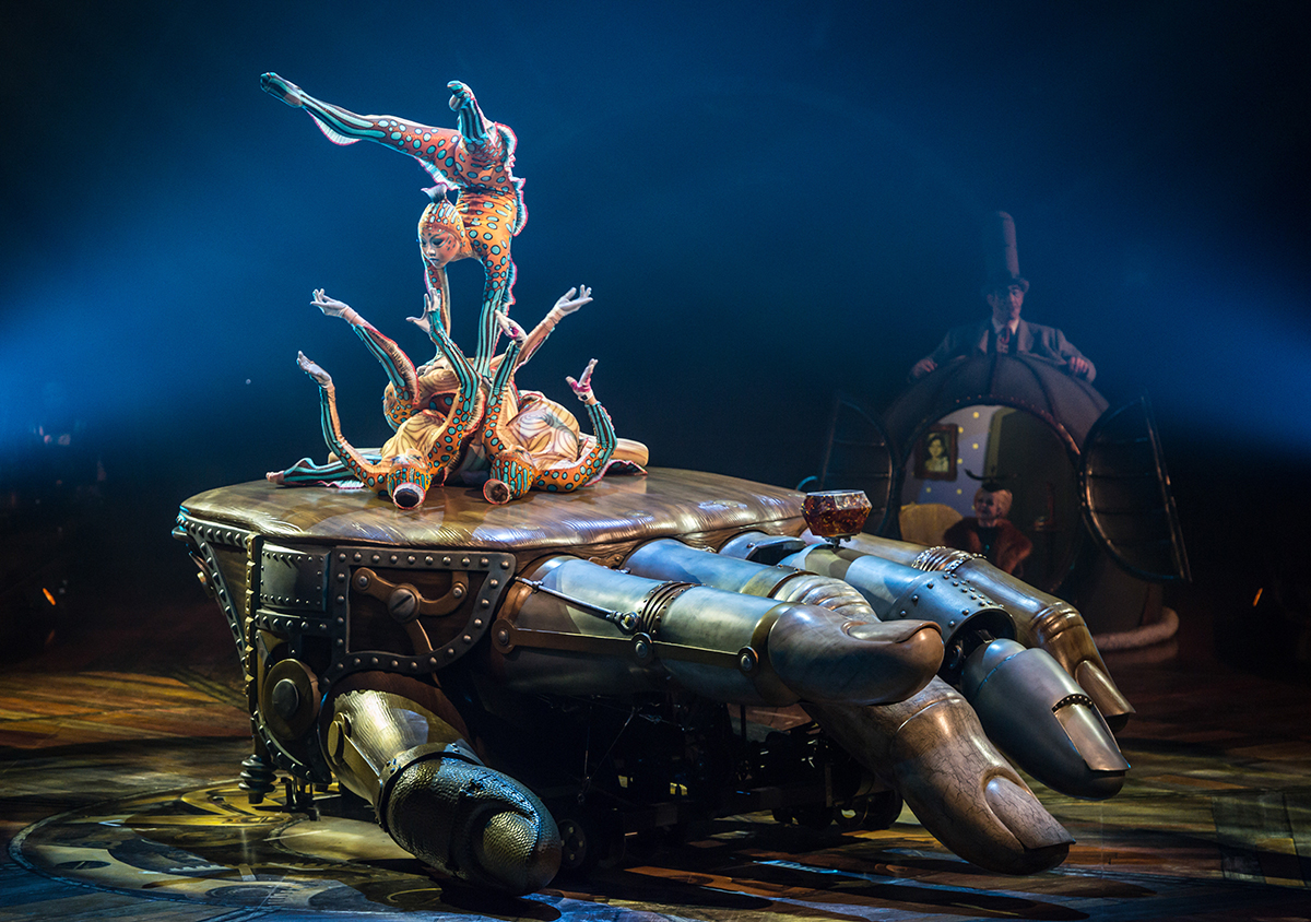 Z představení Kurios – Kabinet kuriozit slavného souboru Cirque du Soleil
