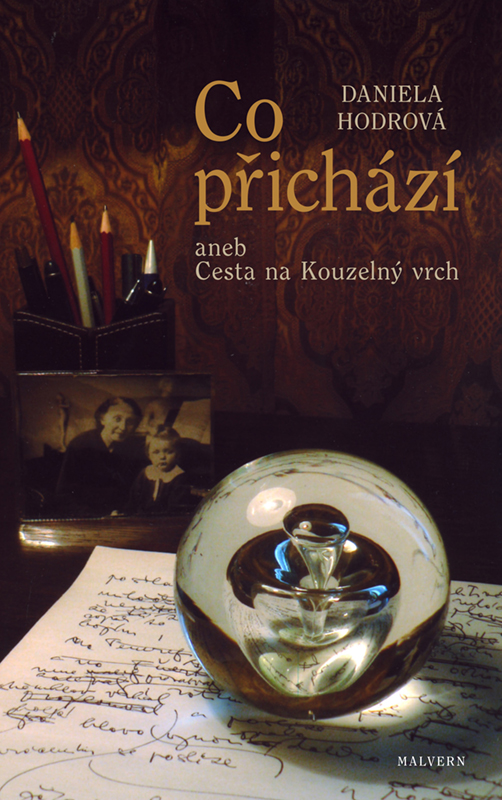 Obálka románu Co přichází aneb Cesta na Kouzelný vrch