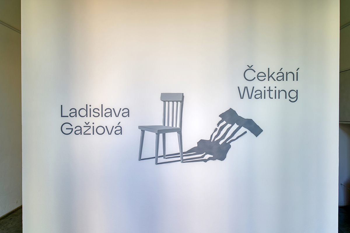 Z výstavy Čekání