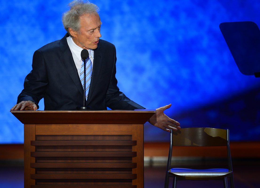 Eastwood promlouvá v na sjezdu republikánů v roce 2012 