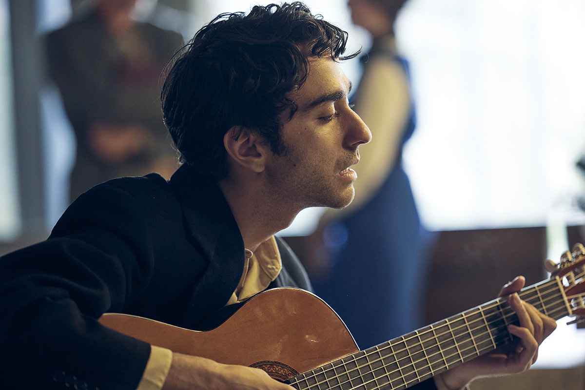  Alex Wolff