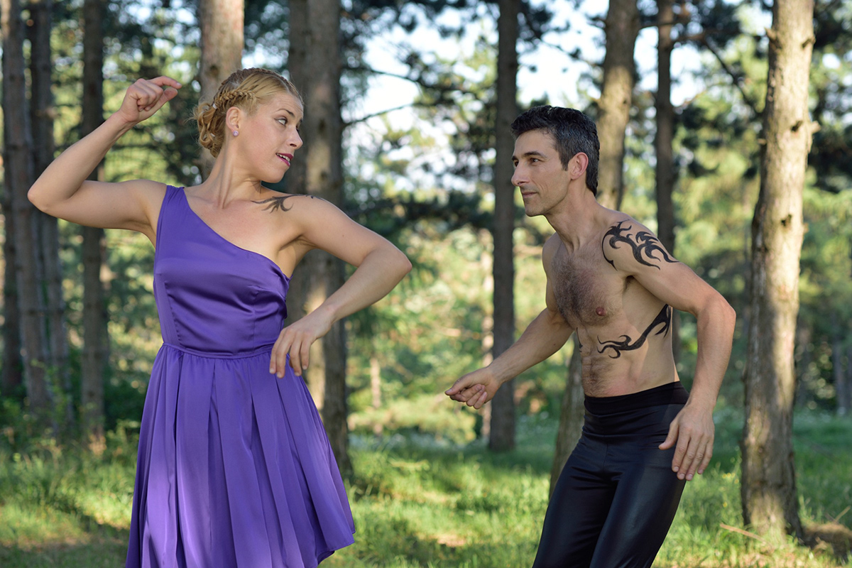 Duo Alice in WonderBand. Ana Vrbaški a Marko Dinjaški kombinují world music s body music a body percussion (a také spolu tváří pár. Foto: Goran Jevtić