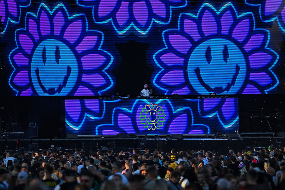 Z festivalu elektronické taneční hudby Beats for Love: brazilský DJ a producent Zerb; Dolní oblast Vítkovice