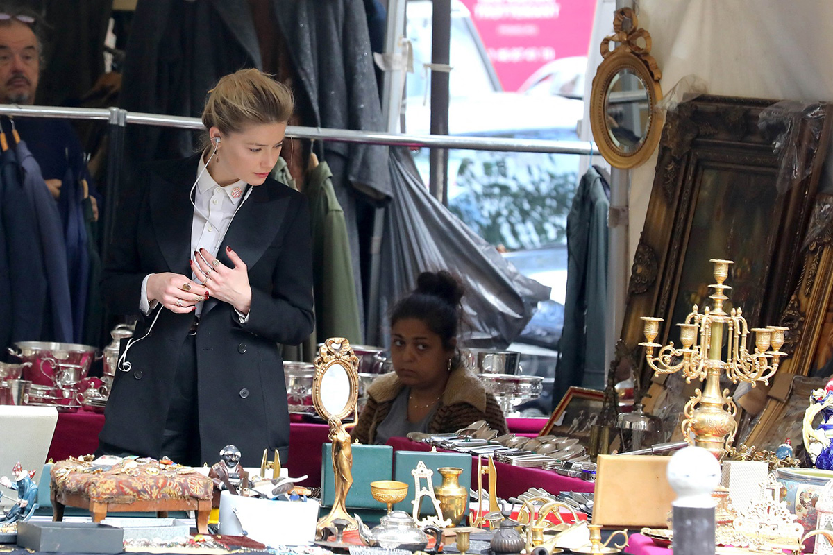 Blešák u Porte de Clignancourt navštívila v roce 2019 také americká herečka Amber Heard, foto: Profimedia / ABACA / Abaca Press