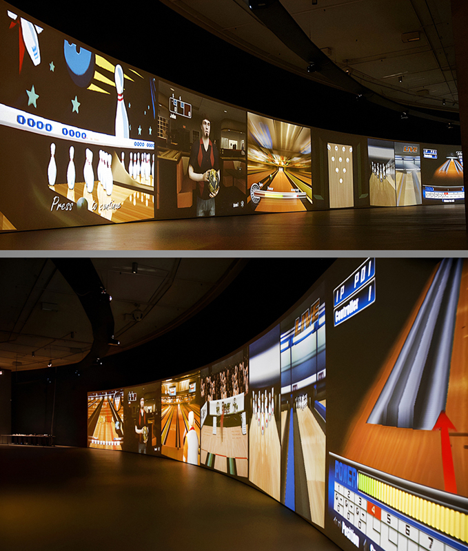 Záběry z instalace amerického umělce Coryho Arcangela v londýnském Barbican Centre