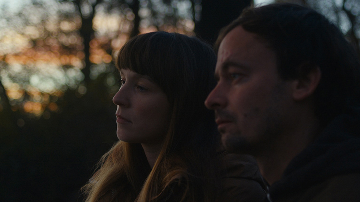 Trailer k filmu Přišla v noci