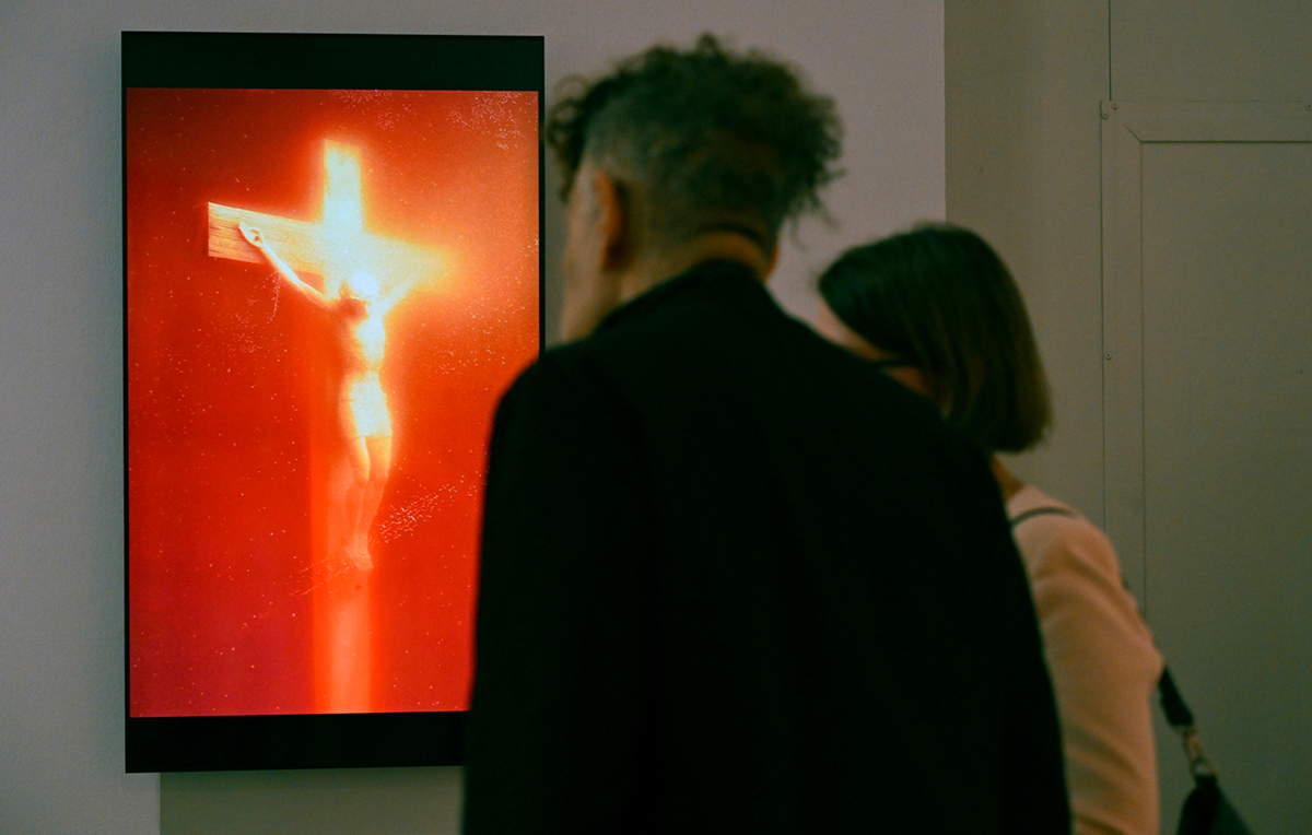 Fotografie Andrese Serrana Immersion (Piss Christ)