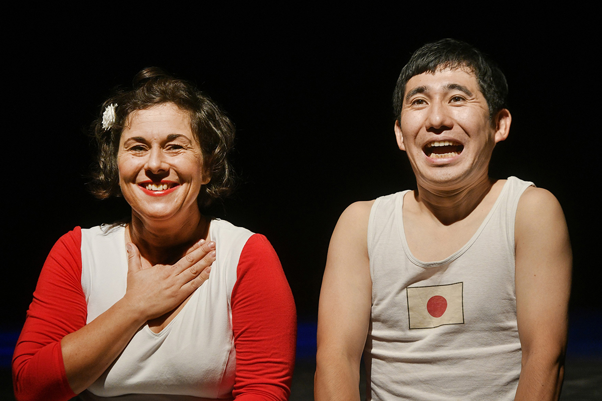 Kristýna Franková jako Věra Čáslavská a Tomoya Arita