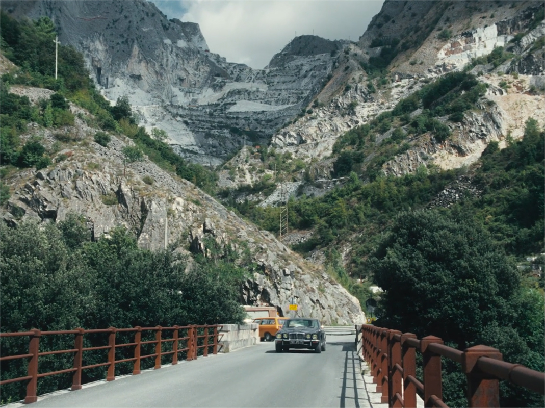 Záběr z&nbsp;filmu Architekt