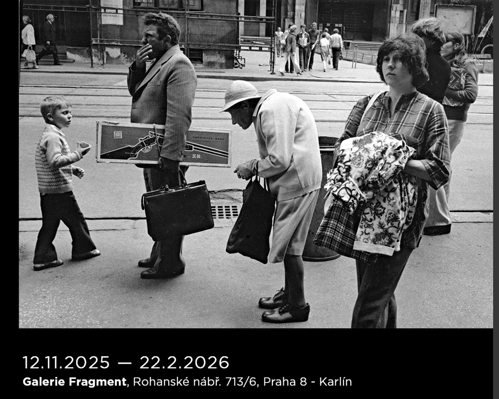 Výřez z pozvánky na výstavu Viktora Koláře v pražské galerii Fragment