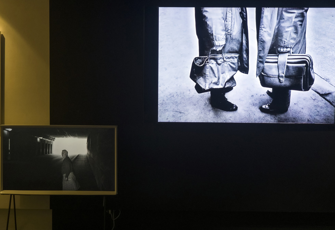 Pohled do výstavy Viktora Koláře Neklidné oko v&nbsp;pražské Galerii Fragment