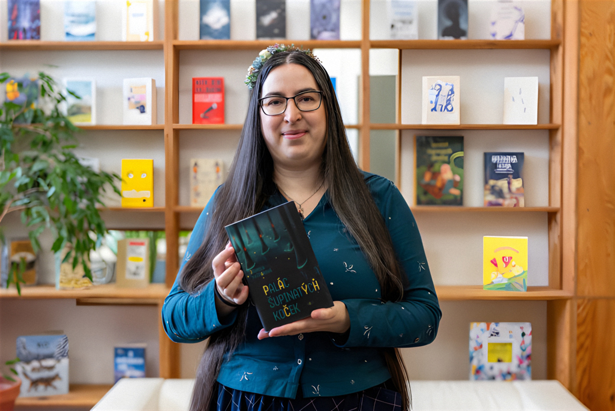 Spisovatelka Jarmila Kašparová se svým Palácem šupinatých koče