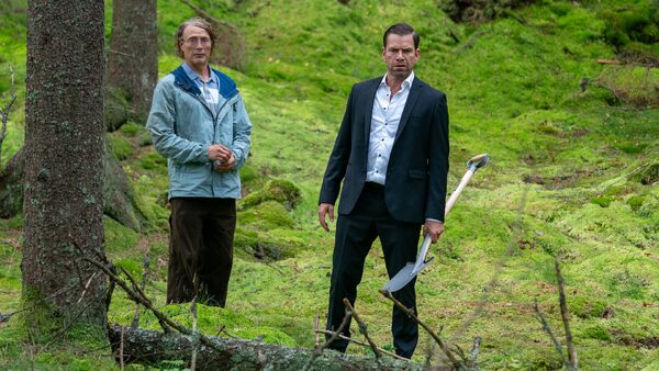 Mad Mikkelsen a Nikolaj Lie Kaas coby dva trošku zvláštní bratři ve filmu Poslední Viking