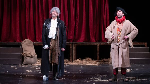 Martin Stránský a Jaroslav Matějka v inscenaci Jakub a jeho pán v plzeňském Divadla J. K. Tyla