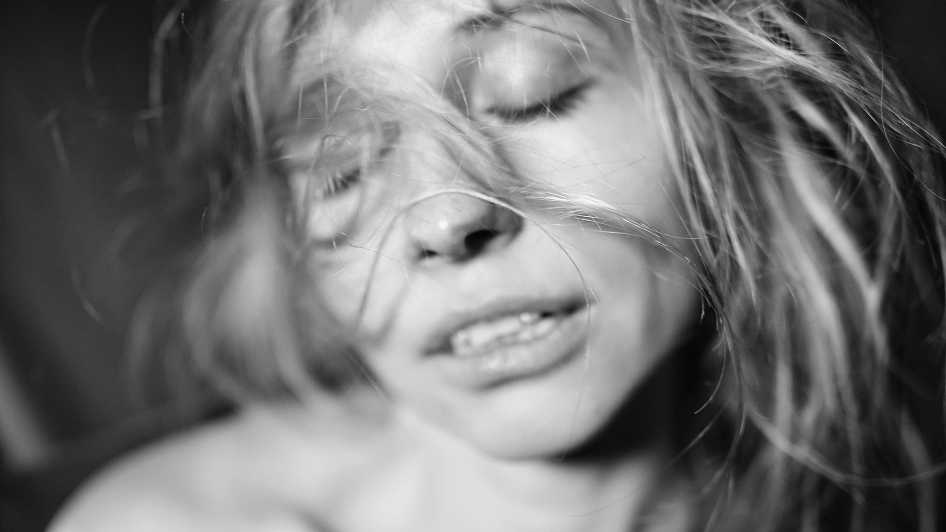 ilustrační snímek mladé ženy