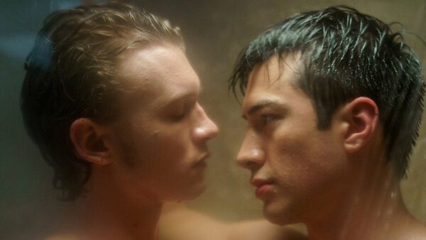 Ze seriálu Spalující rivalita