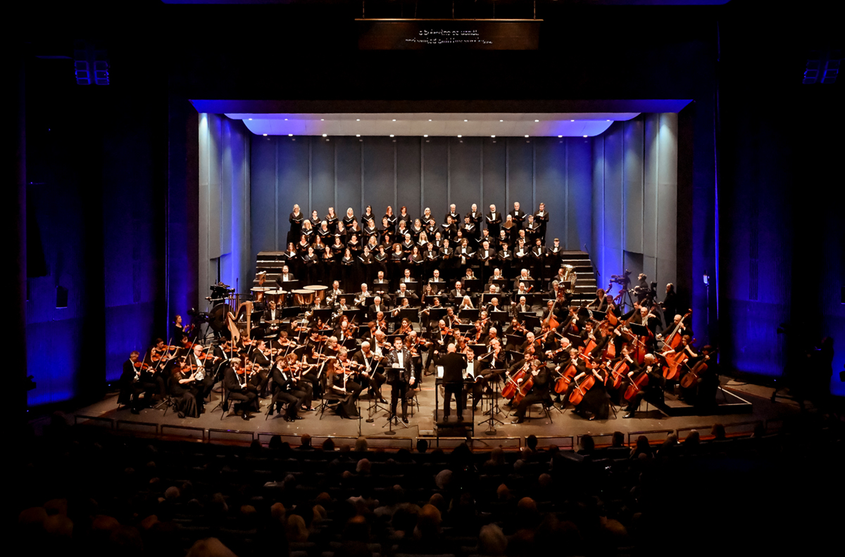 Slavnostní koncert Filharmonie Brno z Janáčkova divadla v Brně