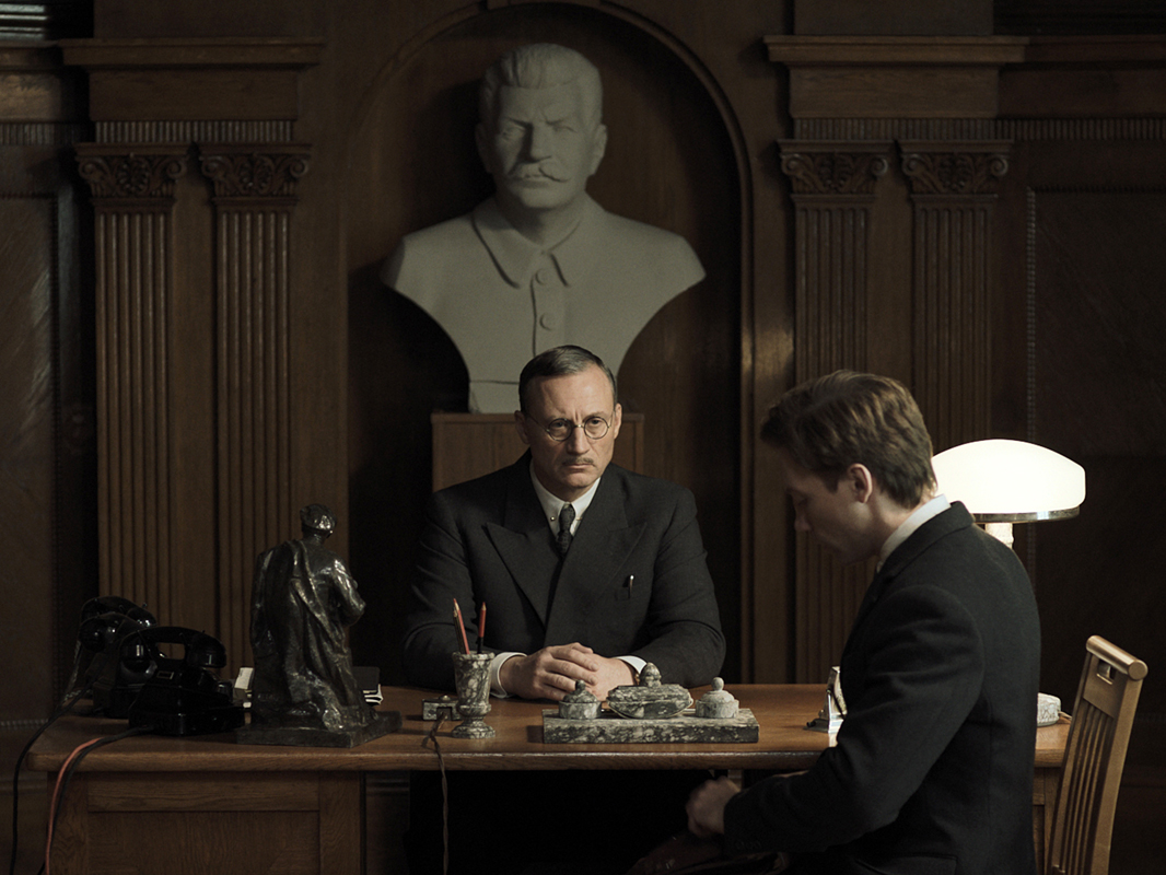 Záběr z filmu Dva prokurátoři