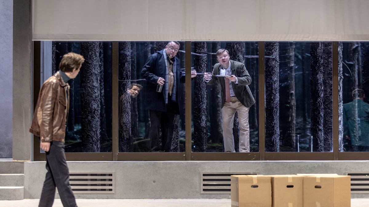 Z&nbsp;inscenace Heda Gablerová pražského Národního divadla