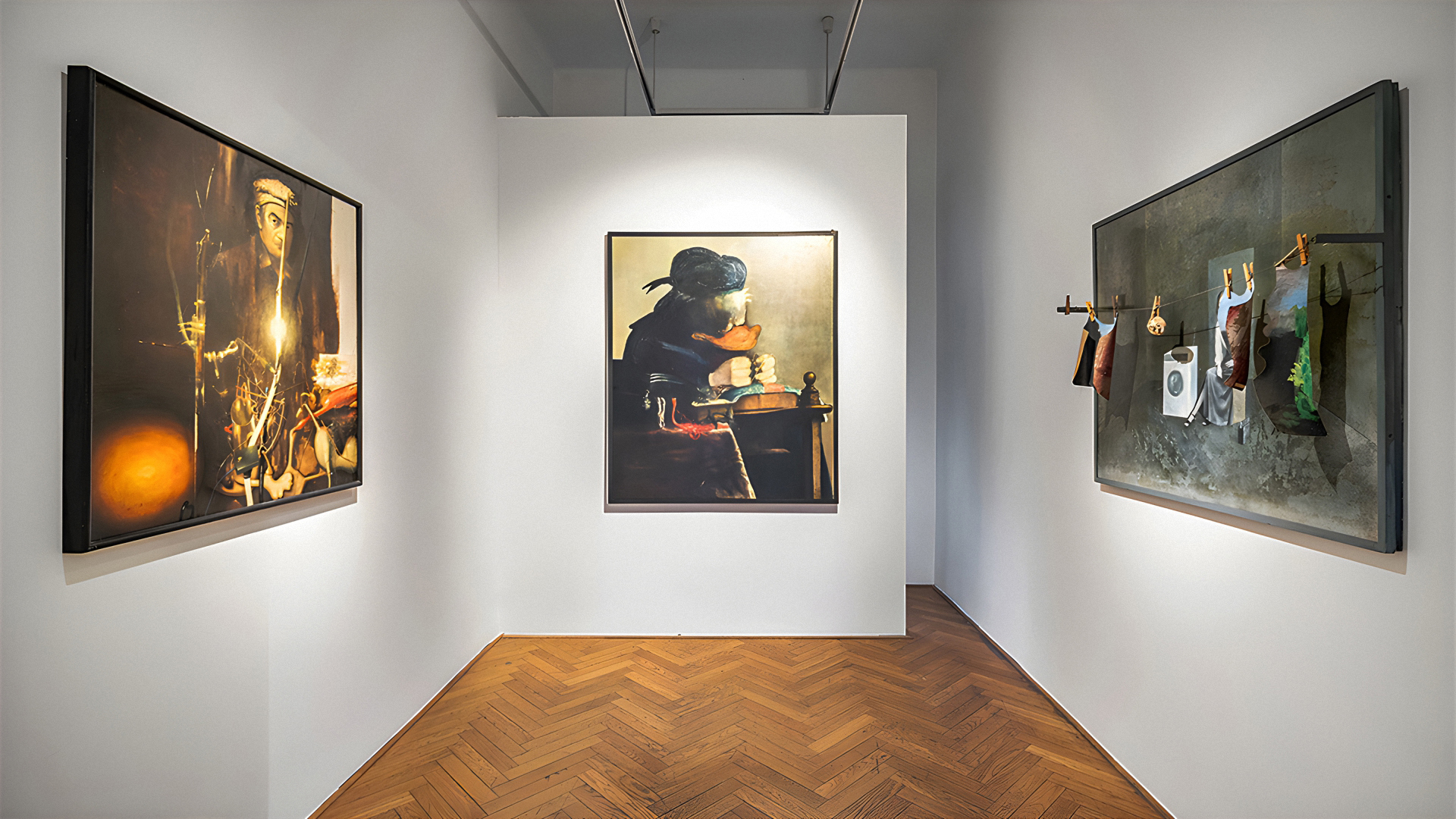 Pohled do výstavy VIOLENCE+ v pražské Ville Pellé: