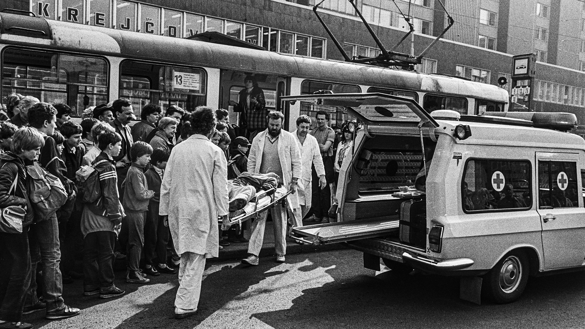 Fotografie Karla Cudlína z výstavy Sanitka