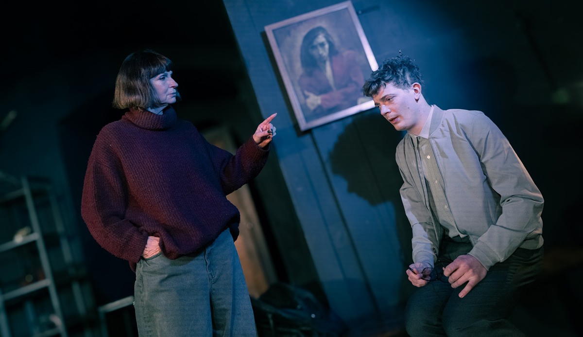 Ivana Chýlková a&nbsp;Petr Uhlík v&nbsp;inscenaci Švýcarsko pražského Divadla Ungelt