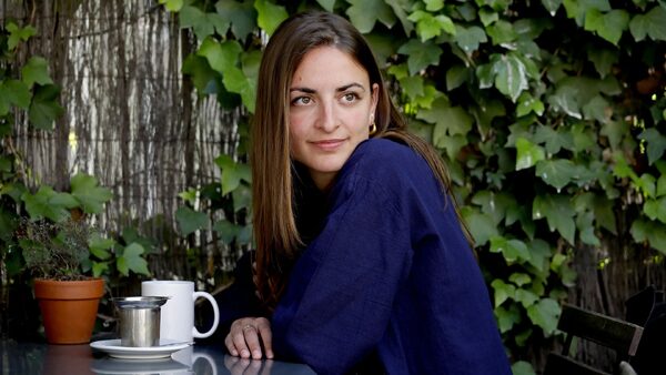Irene Solà, autorka románu Dal jsem ti oči, a tys je upřela do temnot