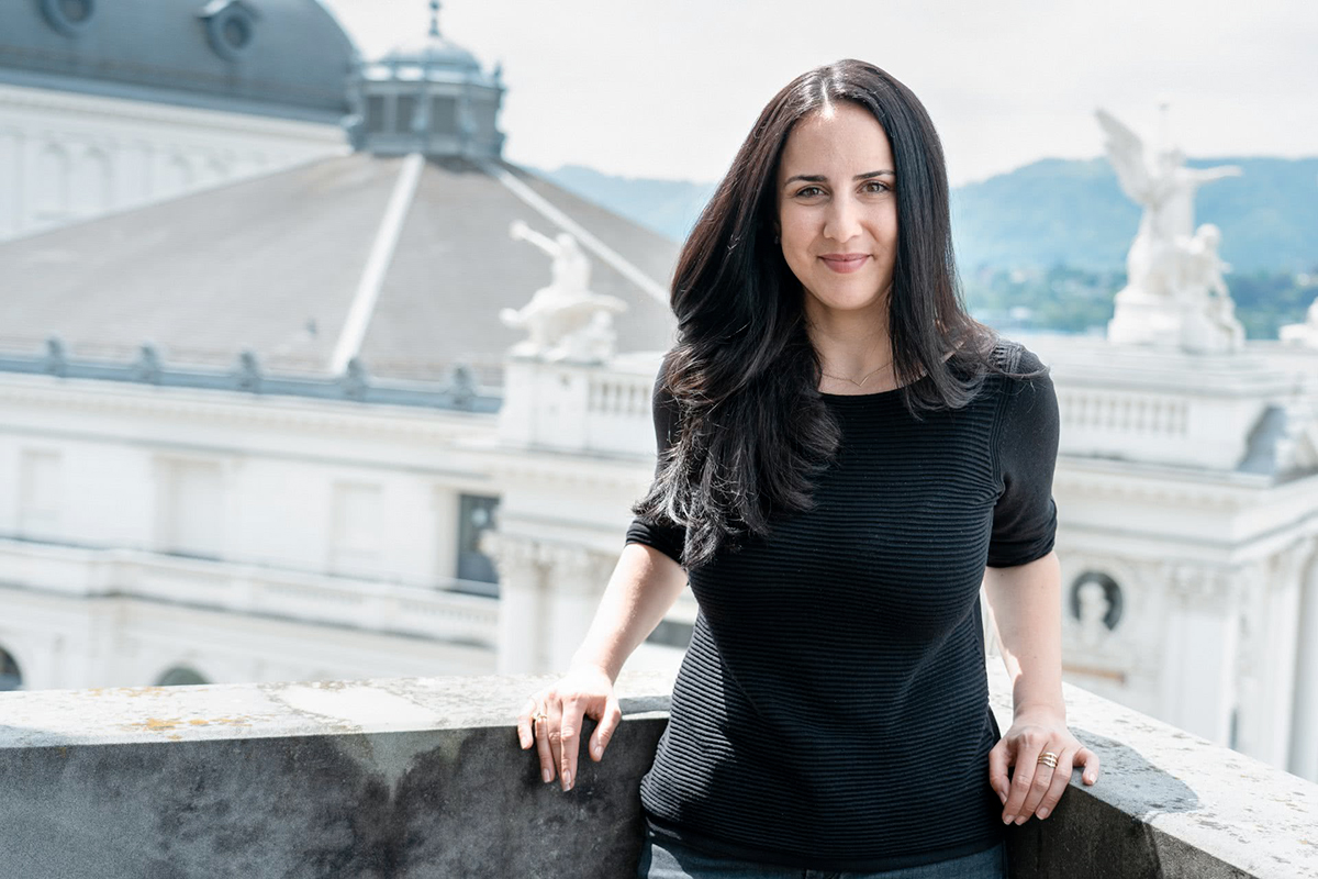 Švýcarská multimediální žurnalistka Nicole Krättli, autorka dokumentu Láska a život s AI