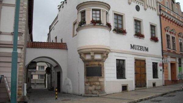 Vizitky českých muzeí a galerií II