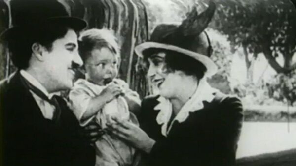 Chaplin šťastným otcem