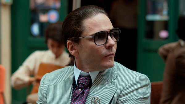 Karl Lagerfeld (4/6)